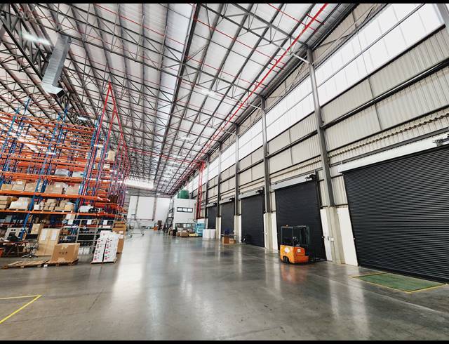 27,000M² WAREHOUSE TO LET IN NORTH RIDING